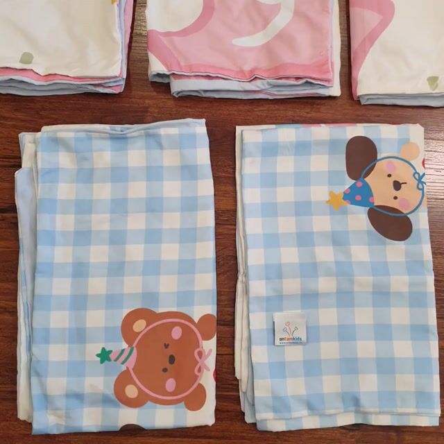 Hết nhanh quá, thanh lý 2 Vỏ gối nằm đũi xinh. Mua bán Giường, chăn ga gối nệm tại Quận Hoàng Mai Hà Nội được đăng bởi AnTamKids hình 1