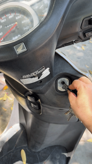 Honda Lead Vàng đồng. Mua bán Xe máy tại Quận Lê Chân Hải Phòng được đăng bởi Bùi Hải Anh hình 1