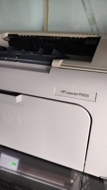 Máy in HP LaserJet P1005. Mua bán Đồ dùng văn phòng tại Huyện Giồng Riềng Kiên Giang được đăng bởi Huynh van phuc hình 1