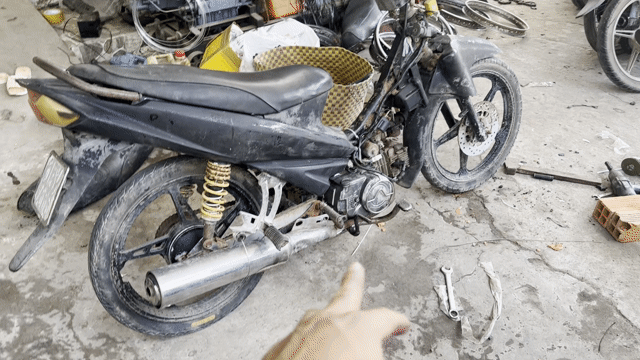 xe Trung Quốc Đen Đã sử dụng. Mua bán Xe máy tại Huyện Tiểu Cần Trà Vinh được đăng bởi khang mua bán xe  hình 1