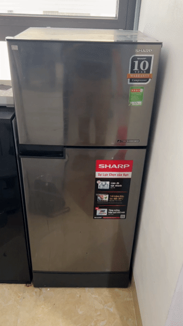 Tủ lạnh Sharp 165L Xám. Mua bán Tủ lạnh tại Quận Tây Hồ Hà Nội được đăng bởi Phạm Phong Phú hình 1