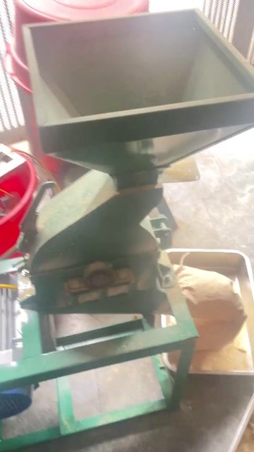 GIẢM 1tr5 - Máy nghiền bột. Mua bán Đồ chuyên dụng, Giống nuôi trồng tại Quận Hà Đông Hà Nội được đăng bởi Đức hình 1