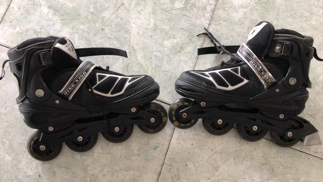 Giày trượt patin đen size 43. Mua bán Đồ thể thao, Dã ngoại tại Thành phố Thủ Dầu Một Bình Dương được đăng bởi trường  hình 1