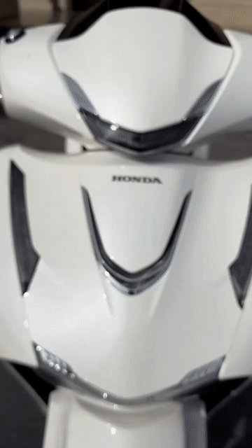 Honda SH 125i Trắng. Mua bán Xe máy tại Thành phố Vinh Nghệ An được đăng bởi Mạnh Nhỏ hình 1