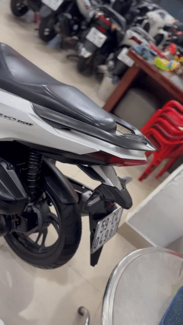 Honda Vario 150 2019 Trắng Đen Sport.BSTP.Chichchu. Mua bán Xe máy tại Quận 6 Tp Hồ Chí Minh được đăng bởi Cửa Hàng Xe Máy Hoà Bùi hình 1