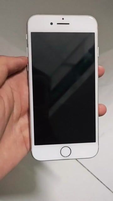 Apple iPhone 7 128GB bạc. Mua bán Điện thoại tại Huyện Đức Hòa Long An được đăng bởi Hàng Tông Đạt  hình 1