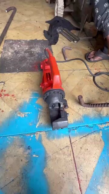 Máy cắt sắt thuỷ lực cầm tay phi 20 Nhật Bản. Mua bán Đồ chuyên dụng, Giống nuôi trồng tại Quận 12 Tp Hồ Chí Minh được đăng bởi Huỳnh Văn Đồng hình 1
