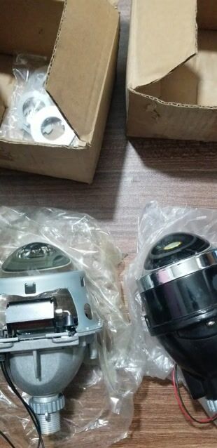 Đèn bi gầm ô tô Đen, Bạc Mới. Mua bán Phụ tùng xe tại Quận Hoàng Mai Hà Nội được đăng bởi Tran Cuu hình 1