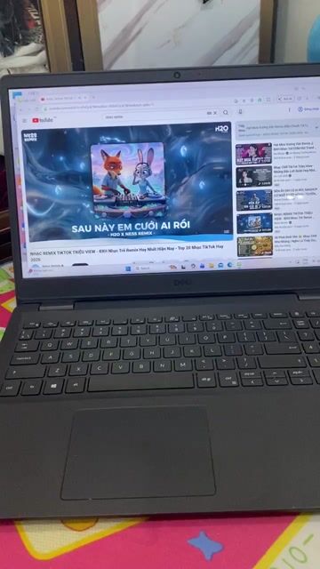 Dell Inspiron 15 i3 6GB Xám. Mua bán Laptop tại Huyện Mỏ Cày Nam Bến Tre được đăng bởi Chim canh Mo cay hình 1