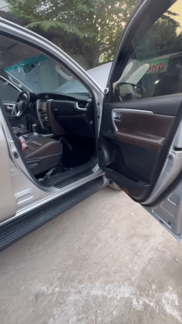 Toyota Fortuner màu Bạc. Mua bán Ô tô tại Quận Bình Thạnh Tp Hồ Chí Minh được đăng bởi Tân hình 1