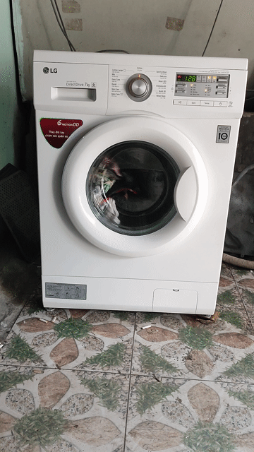 Máy giặt LG7kg Inverter bao sài bao đổi 30ngay BH4. Mua bán Máy giặt tại Quận Tân Bình Tp Hồ Chí Minh được đăng bởi ĐIỆN LẠnh SONG PHÁT hình 1
