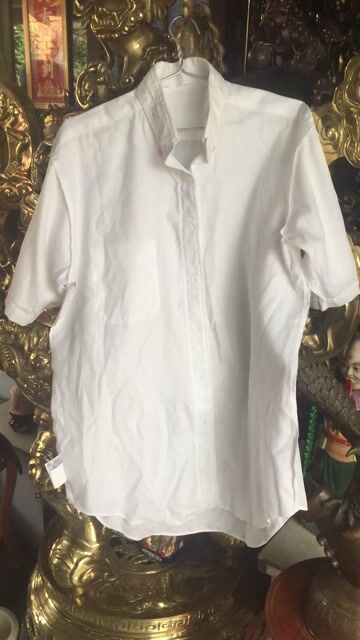 Áo sơ mi trắng vai ngang 57 cm lưng dài 80 cm. Mua bán Quần áo tại Quận Cái Răng Cần Thơ được đăng bởi Trai Cần Thơ 65 hình 1