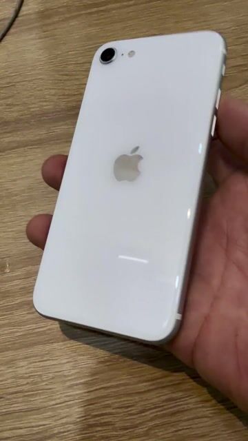 iPhone SE 2 64GB Bạc. Mua bán Điện thoại tại Quận Phú Nhuận Tp Hồ Chí Minh được đăng bởi Thanh nam hình 1