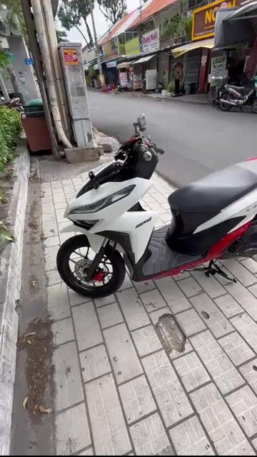 cần ra đi xe vario 125 nữ chạy mới 95%. Mua bán Xe máy tại Huyện Nhà Bè Tp Hồ Chí Minh được đăng bởi Huong hình 1