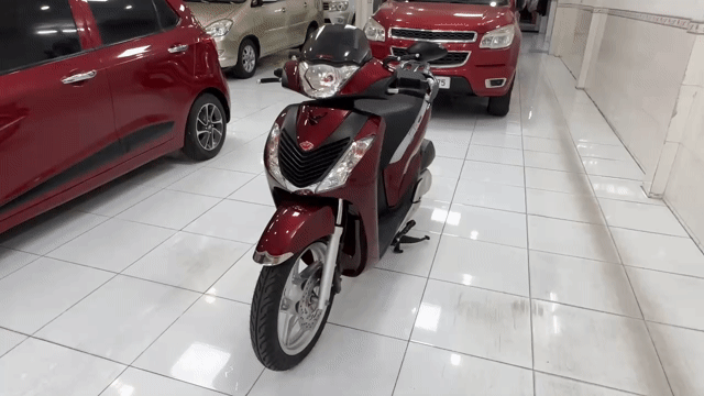Honda SHi 150 2012 Đỏ. Mua bán Xe máy tại Quận 12 Tp Hồ Chí Minh được đăng bởi Cửa hàng Xe máy 380 hình 1