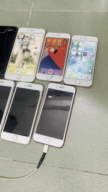 Bán xác iPhone như hình tổng 8 cái. Mua bán Điện thoại tại Quận 10 Tp Hồ Chí Minh được đăng bởi Vũ Tâm hình 1