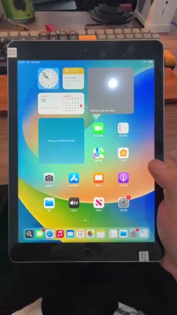 Ipad gen 5 32GB Wifi. Máy full, đầy đủ PK, ship HN. Mua bán Máy tính bảng tại Quận Hai Bà Trưng Hà Nội được đăng bởi Đỗ Trung Hiếu hình 1