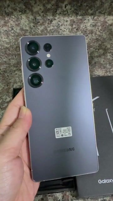 Samsung Galaxy S25 Ultra 256GB Đen Mới. Mua bán Điện thoại tại Quận Tân Bình Tp Hồ Chí Minh được đăng bởi Jenny hình 1
