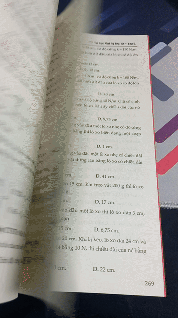 Combo Sách Tự Học Vật Lí Lớp 10 MOONBOOK. Mua bán Sách tại Thành phố Vĩnh Long Vĩnh Long được đăng bởi Quỳnh Anh hình 1