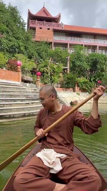 Thuyền gỗ chèo tay, thuyền gỗ du lịch 4-6 người. Mua bán Đồ thể thao, Dã ngoại tại Huyện Củ Chi Tp Hồ Chí Minh được đăng bởi Chi Trần hình 1