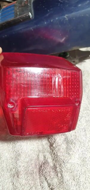 Chụp đèn Stanley DD Đỏ. Mua bán Phụ tùng xe tại Quận 10 Tp Hồ Chí Minh được đăng bởi Truong thạch tuấn hình 1