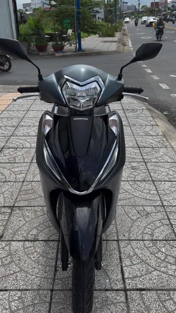 LEAD 4Val Abs mẩu mới đk 11/2024,xe như mới 450km. Mua bán Xe máy tại Quận Ninh Kiều Cần Thơ được đăng bởi Cửa Hàng Xe máy Tân Lập Hưng hình 1