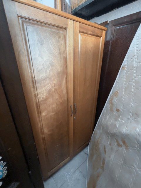Tủ quần áo gỗ xoan đào 1m8x1m. Mua bán Tủ, kệ gia đình tại Quận Bình Thạnh Tp Hồ Chí Minh được đăng bởi Huỳnh Tấn Lộc hình 1