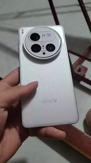 Vivo X200Ultra 256GB Fullbox. Mua bán Điện thoại tại Huyện Gò Công Tây Tiền Giang được đăng bởi Tran Phuc hình 1