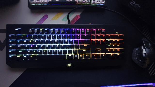 Bàn phím cơ Razer Blackwidow Ultimate Chroma. Mua bán Phụ kiện (Màn hình, Chuột...) tại Quận Tân Bình Tp Hồ Chí Minh được đăng bởi Vy Trương hình 1