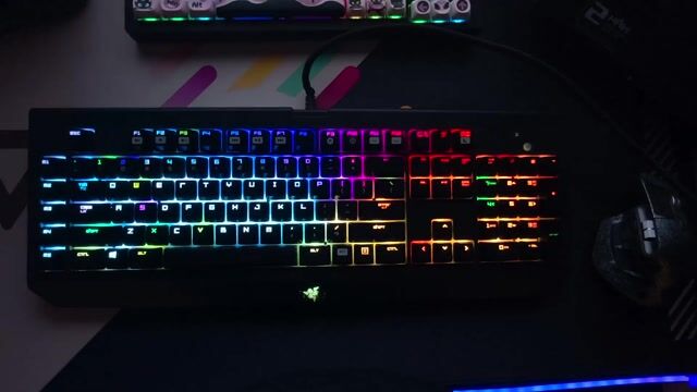 Bàn phím cơ Razer Blackwidow Ultimate Chroma. Mua bán Phụ kiện (Màn hình, Chuột...) tại Quận Tân Bình Tp Hồ Chí Minh được đăng bởi Vy Trương hình 1