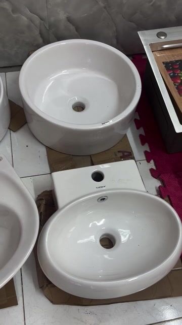 Chậu rửa mặt Viglacera Sứ Trắng Mới. Mua bán Thiết bị vệ sinh, nhà tắm tại Quận 1 Tp Hồ Chí Minh được đăng bởi Thiết Bị Vệ Sinh Nhà Bếp Kim Cương hình 1