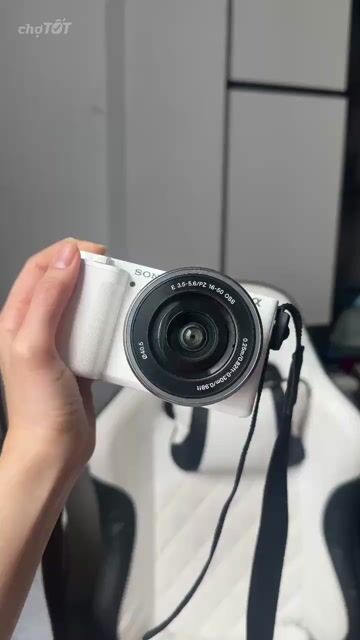 Máy ảnh Sony ZV-E10+ kit Trắng tặng fl + pin. Mua bán Máy ảnh, Máy quay tại Quận 5 Tp Hồ Chí Minh được đăng bởi Minh Tài hình 1