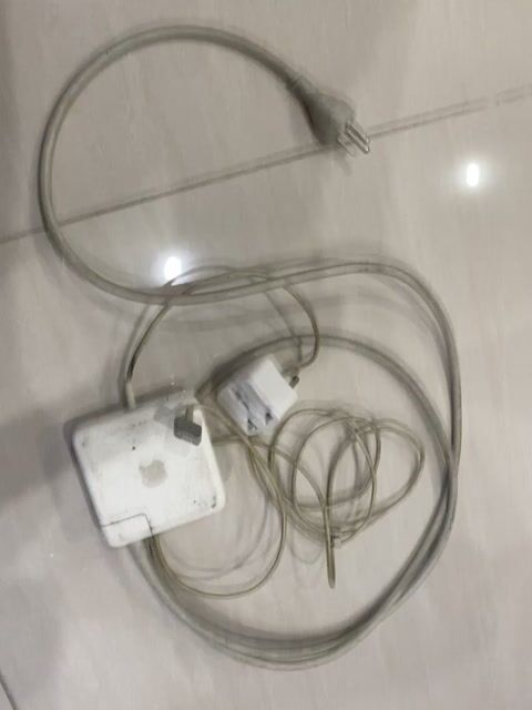 Thanh lý sạc Apple MacBook MagSafe 2 zin + Tặng kè. Mua bán Phụ kiện (Màn hình, Chuột...) tại Thành phố Thủ Đức Tp Hồ Chí Minh được đăng bởi Ánh Nhiên hình 1
