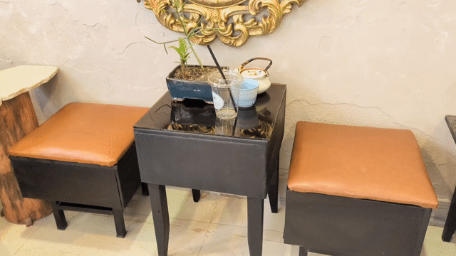 Bộ bàn ghế Gỗ cao su, ghế chân sắt Đen bọc giả da. Mua bán Bàn ghế tại Quận 7 Tp Hồ Chí Minh được đăng bởi Nam An Art Gallery hình 1