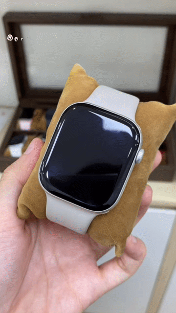 Apple Watch Series 10 46mm Bạc. Mua bán Thiết bị đeo thông minh tại Quận Tân Phú Tp Hồ Chí Minh được đăng bởi Thảo Nguyên hình 1