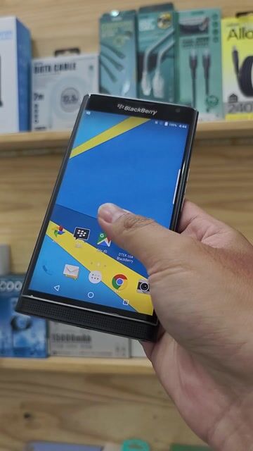 Sưu tầm BlackBerry Priv Đen còn cứng. Mua bán Điện thoại tại Quận 8 Tp Hồ Chí Minh được đăng bởi Đam Mê Công Nghệ hình 1