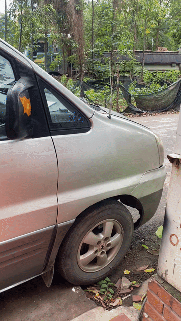Hyundai Starex 2005 Bạc 20.000 km. Mua bán Ô tô tại Quận Hà Đông Hà Nội được đăng bởi Mr. Son hình 1