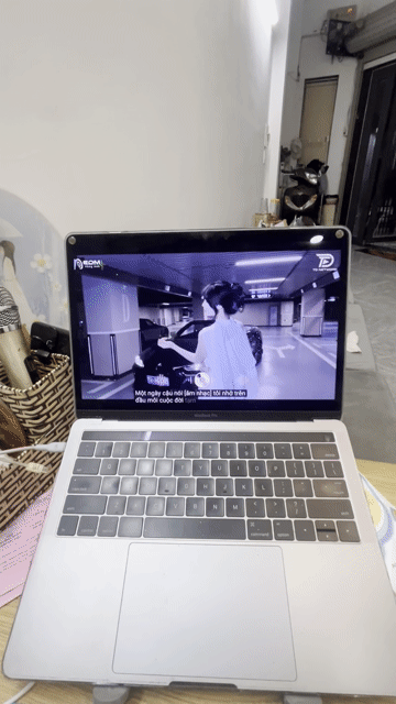 Apple MacBook Pro i5 8GB/512g Bạc 2016. Mua bán Laptop tại Quận Bình Tân Tp Hồ Chí Minh được đăng bởi nguyen van vu hình 1