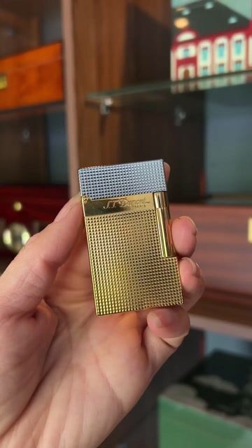 bật lửa dupont mạ vàng phối nắp trắng. Mua bán Đồ sưu tầm, đồ cổ tại Quận Long Biên Hà Nội được đăng bởi Thế Giới Bật Lửa Nam Hiền 188Ngọc Thụy Long Biên hình 1