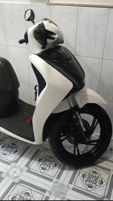 Honda SH150 ABS màu Trắng. Mua bán Xe máy tại Quận Bình Thạnh Tp Hồ Chí Minh được đăng bởi Tấn hình 1