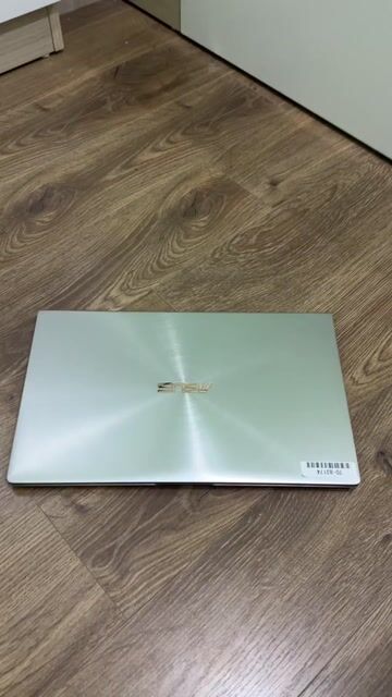 ASUS ZenBook 14 i5 8GB/256GB 14 inch FullHD. Mua bán Laptop tại Quận Nam Từ Liêm Hà Nội được đăng bởi HoangHaTrang hình 1