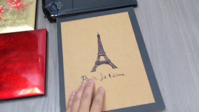 Album ảnh Sơn mài Giấy Vàng Đỏ Đen. Mua bán Đồ sưu tầm, đồ cổ tại Quận Bình Thạnh Tp Hồ Chí Minh được đăng bởi May Cat hình 1