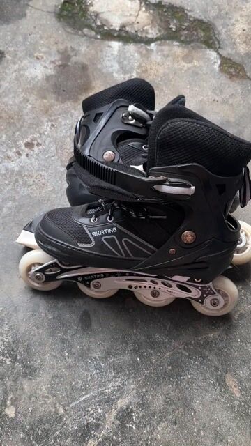 Giày trượt patin đen size 39-44. Mua bán Đồ thể thao, Dã ngoại tại Thành phố Buôn Ma Thuột Đắk Lắk được đăng bởi đồ đạc bmt hình 1