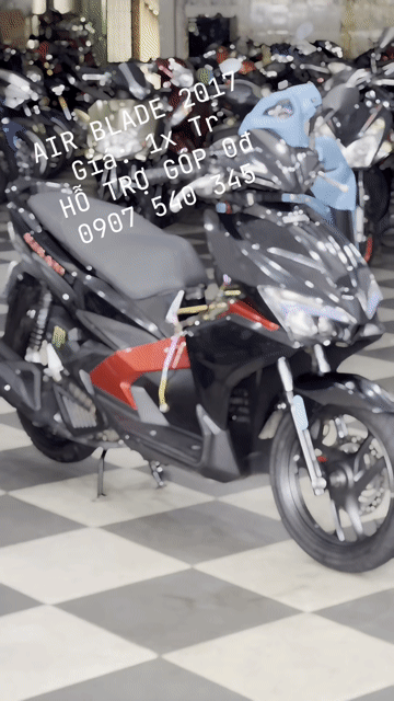 Honda Air Blade 2017 Đỏ đen ab. Mua bán Xe máy tại Huyện Trảng Bom Đồng Nai được đăng bởi Của Hàng Xe Máy U Phong hình 1