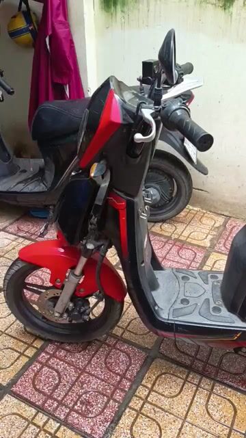 Xe máy điện VinFast Ludo Đỏ đen. Mua bán Xe điện tại Thành phố Nha Trang Khánh Hòa được đăng bởi le hao hình 1