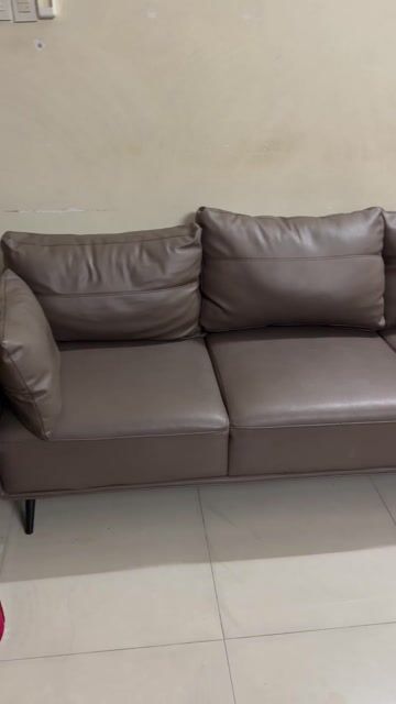 Ghế sofa băng bọc nệm Nâu nhạt. Mua bán Bàn ghế tại Thành phố Thủ Đức Tp Hồ Chí Minh được đăng bởi Phúc Hoàng hình 1
