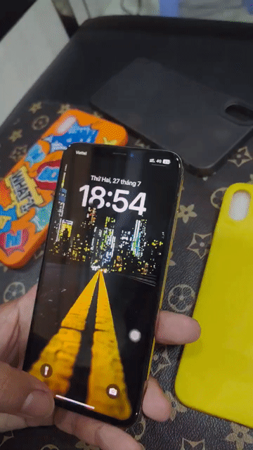 iPhone xsmax màu vàng. Mua bán Điện thoại tại Thị xã Bến Cát Bình Dương được đăng bởi Khoa Lam hình 1