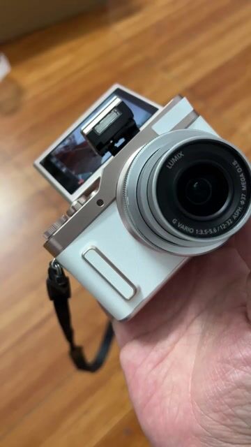Máy ảnh Panasonic Lumix GF10 Trắng 16MP 4K. Mua bán Máy ảnh, Máy quay tại Quận Cầu Giấy Hà Nội được đăng bởi Đỗ Kỷ hình 1