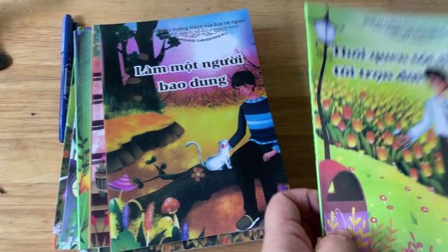 Set 10 quyển Nhật ký Tặng 1 quyển Giàu hay Nghèo. Mua bán Sách tại Huyện Bình Chánh Tp Hồ Chí Minh được đăng bởi Linh Xả Hàng Thanh Lý  hình 1