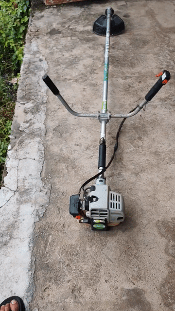 Máy cắt cỏ Kioritz Green AT203G Xám. Mua bán Đồ chuyên dụng, Giống nuôi trồng tại Thành phố Cà Mau Cà Mau được đăng bởi linh cắt cỏ hình 1